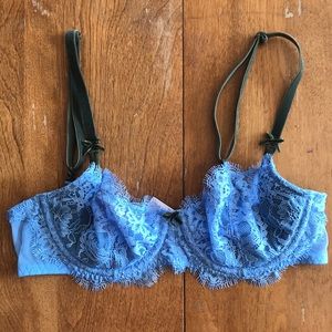 Victoria’s Secret Wicked Unlined Uplift Bra 34B